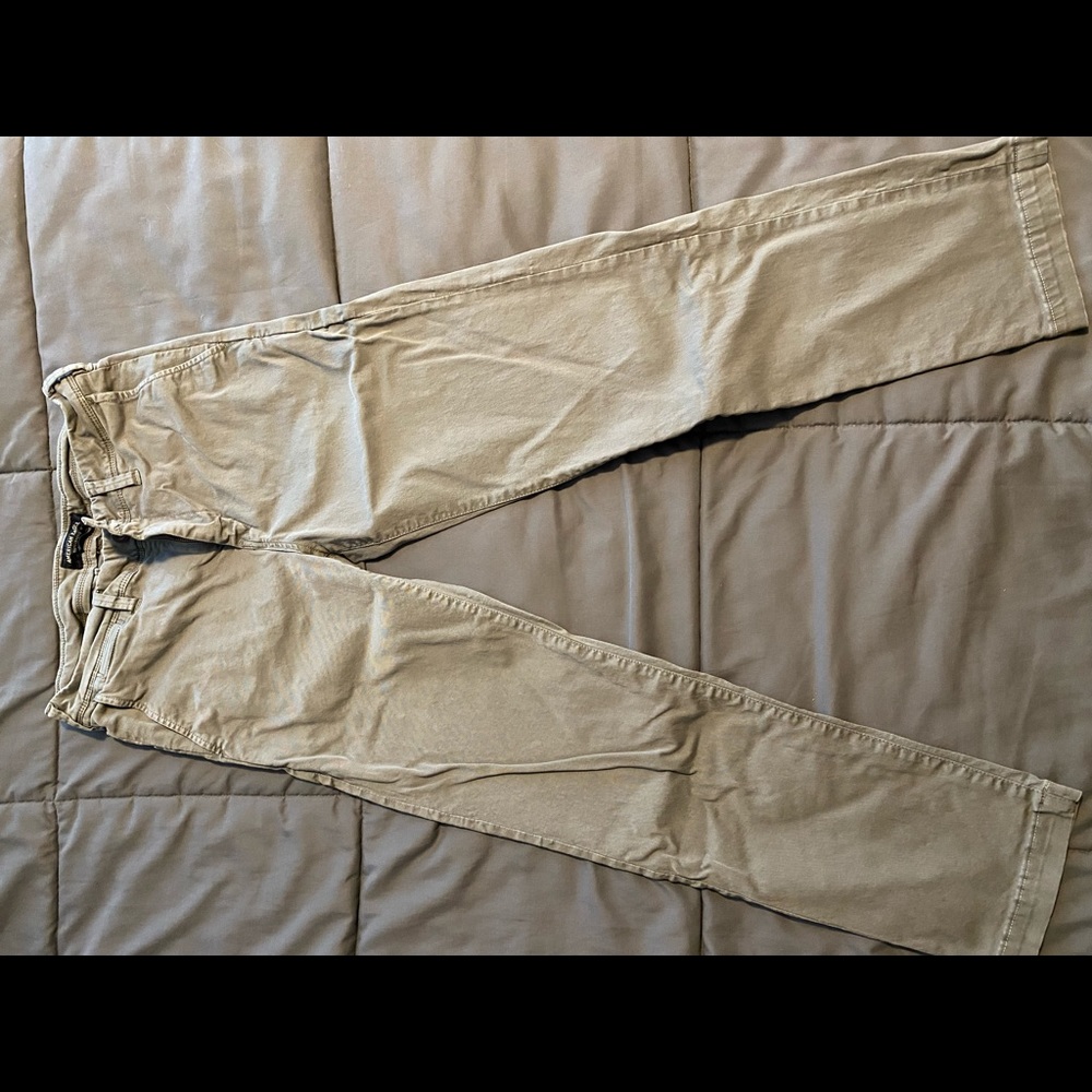 American eagle chino khaki